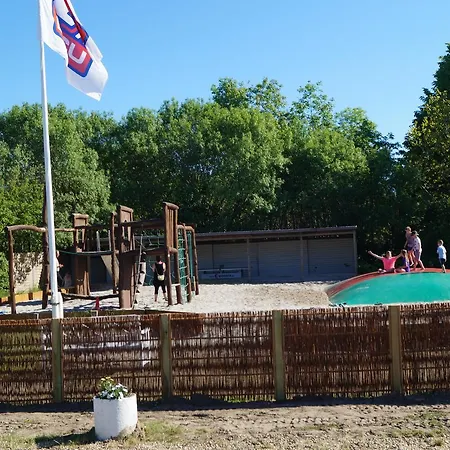 Camping Camping 2*